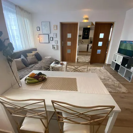 Vicky - New Centrum Srodmiescie